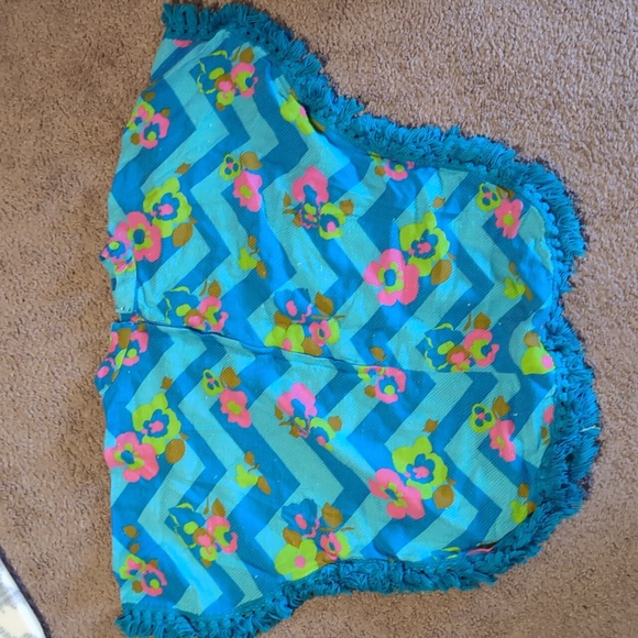 Flower poncho - Picture 4 of 4